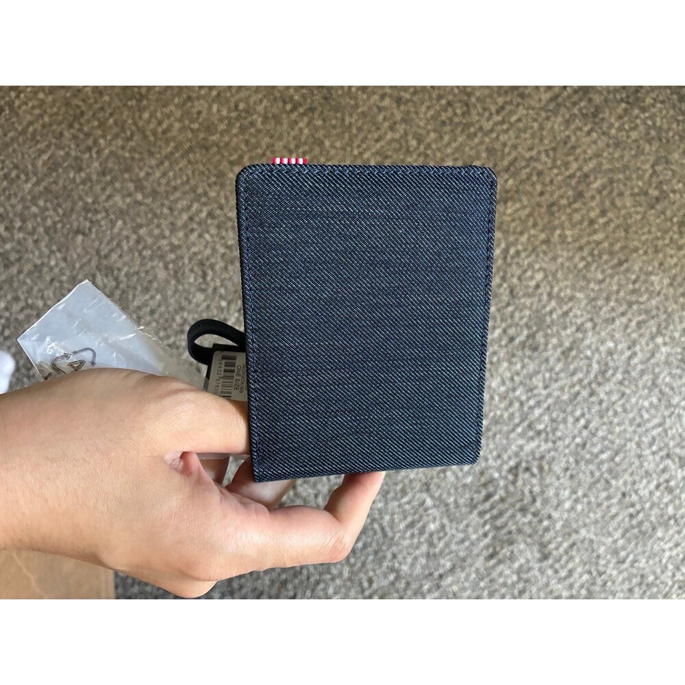 Herschel Navy Blue Roy Wallet NWOT - Picture 3 of 3